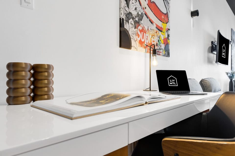Office: Enjoy luxurious, blazing-fast, and always free WiFi, perfect for work and streaming. This space is ideal for productivity with a comfortable setup and modern amenities.