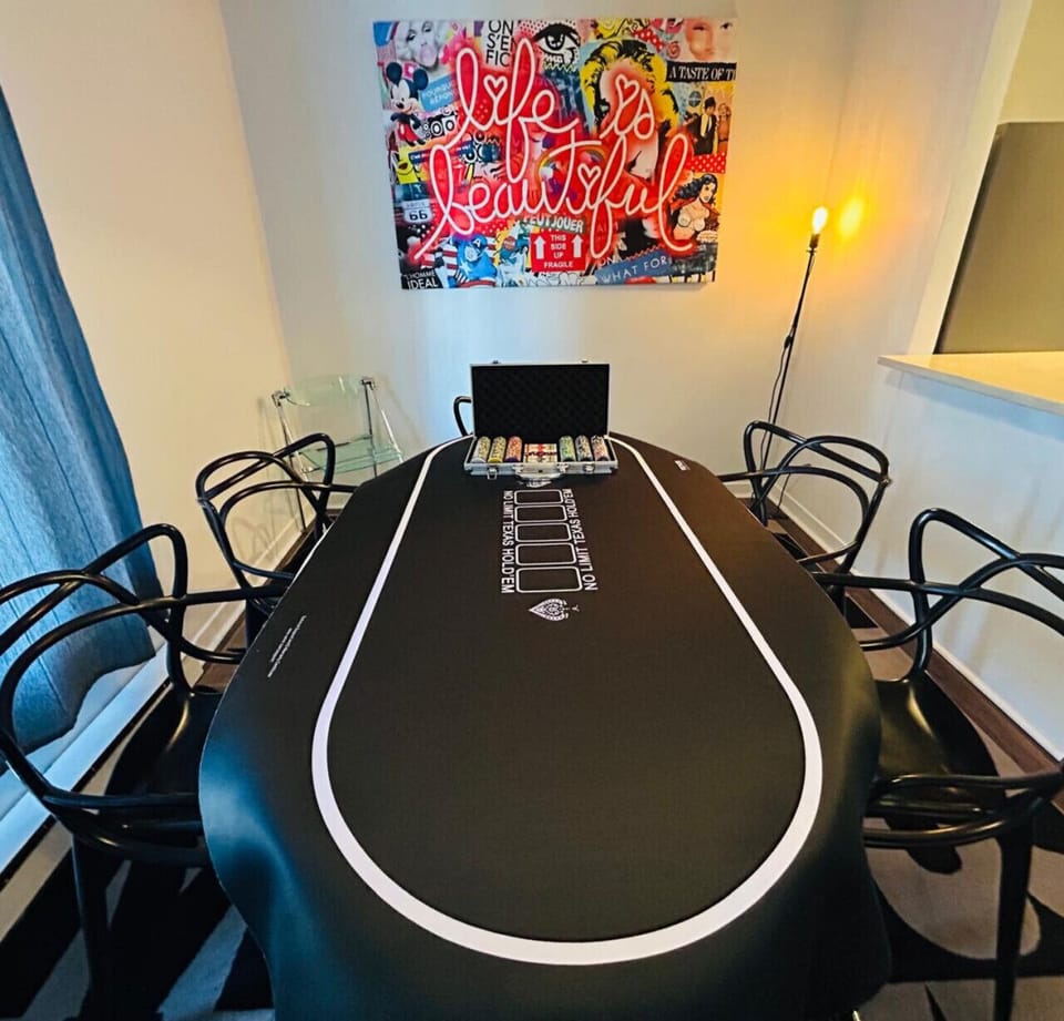 FREE Poker Mat & Chips! `Stay & Play Poker with LIV MTL – Make memories with friends and enjoy fun-filled game nights during your stay!