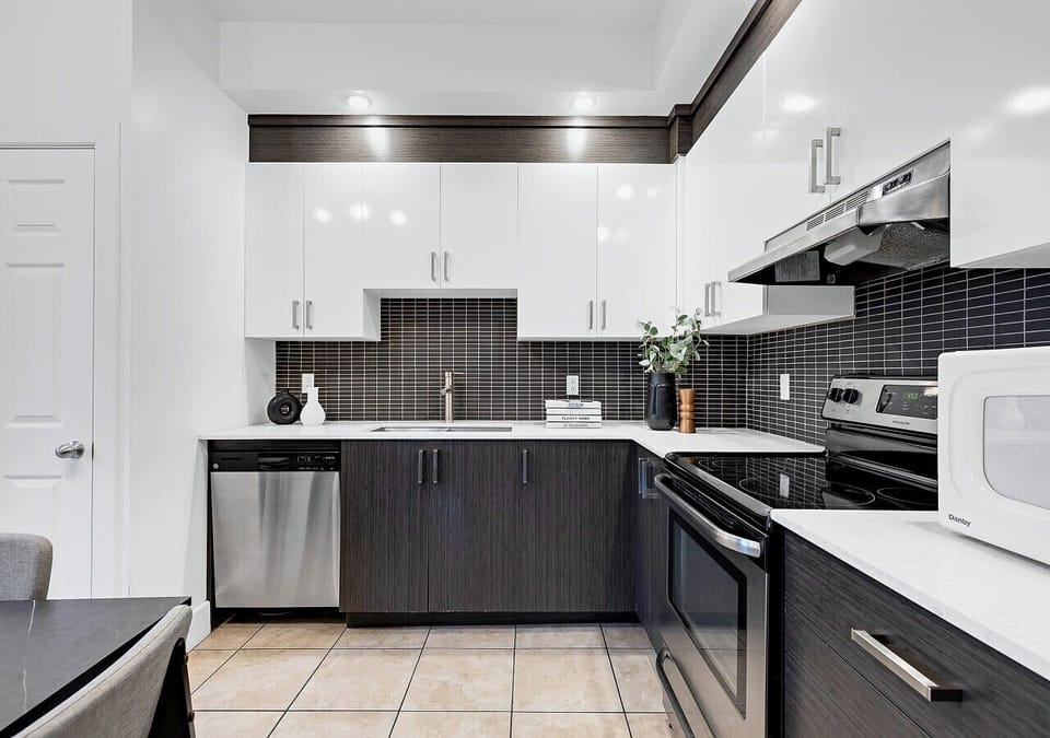 023-CHIC-3-3-KITCHEN-01