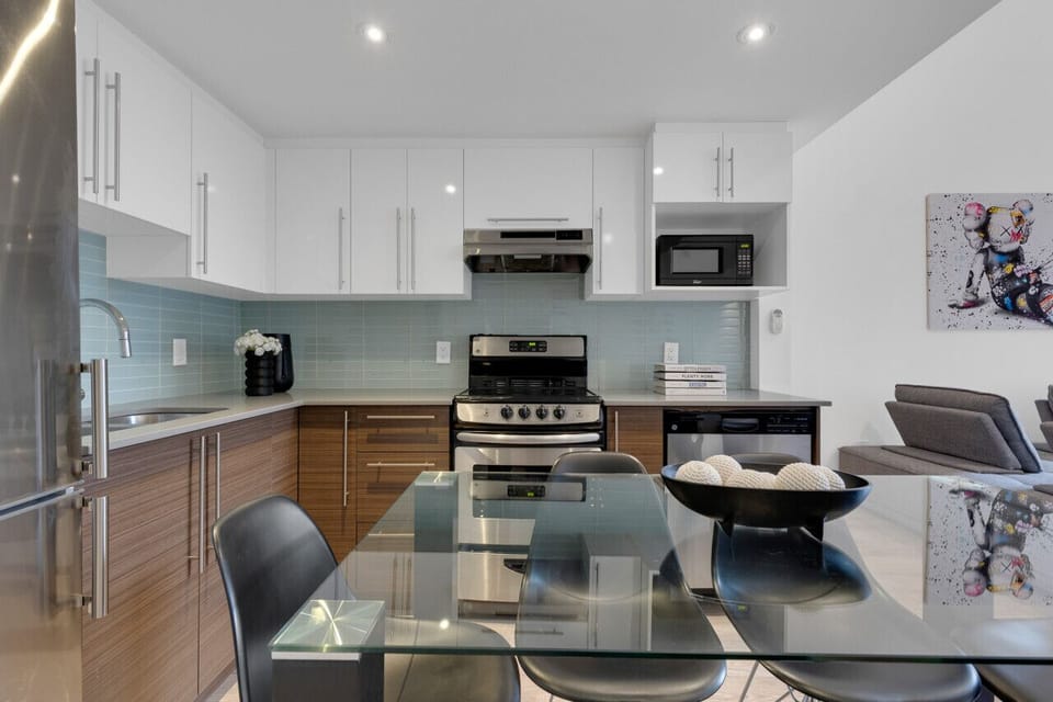 Fully equipped kitchen, complete with complimentary coffee and tea.