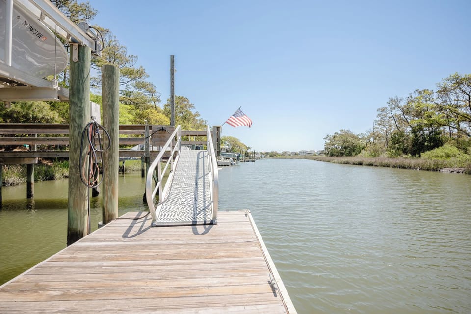 Floating Dock / View