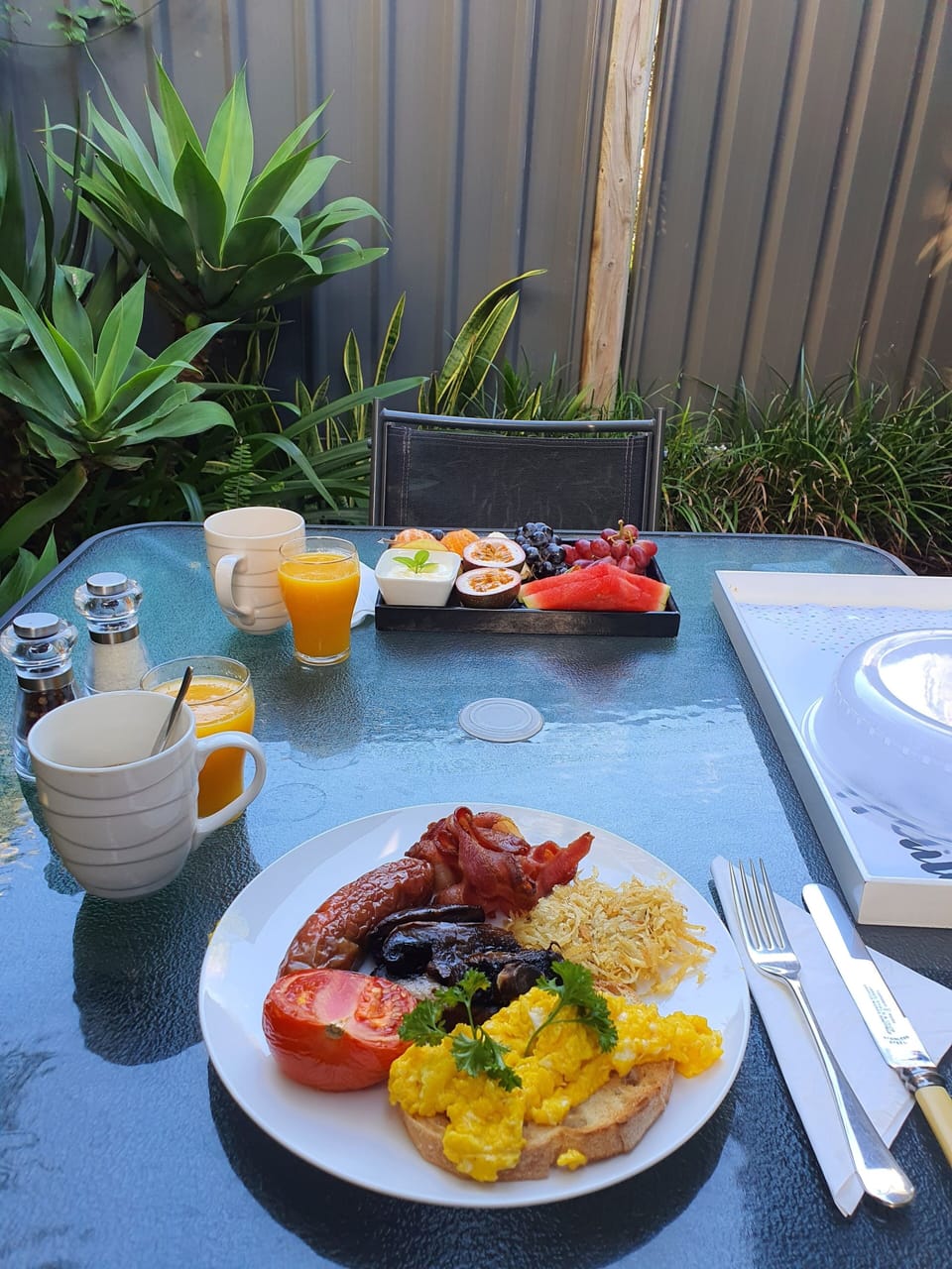 Outdoor dining