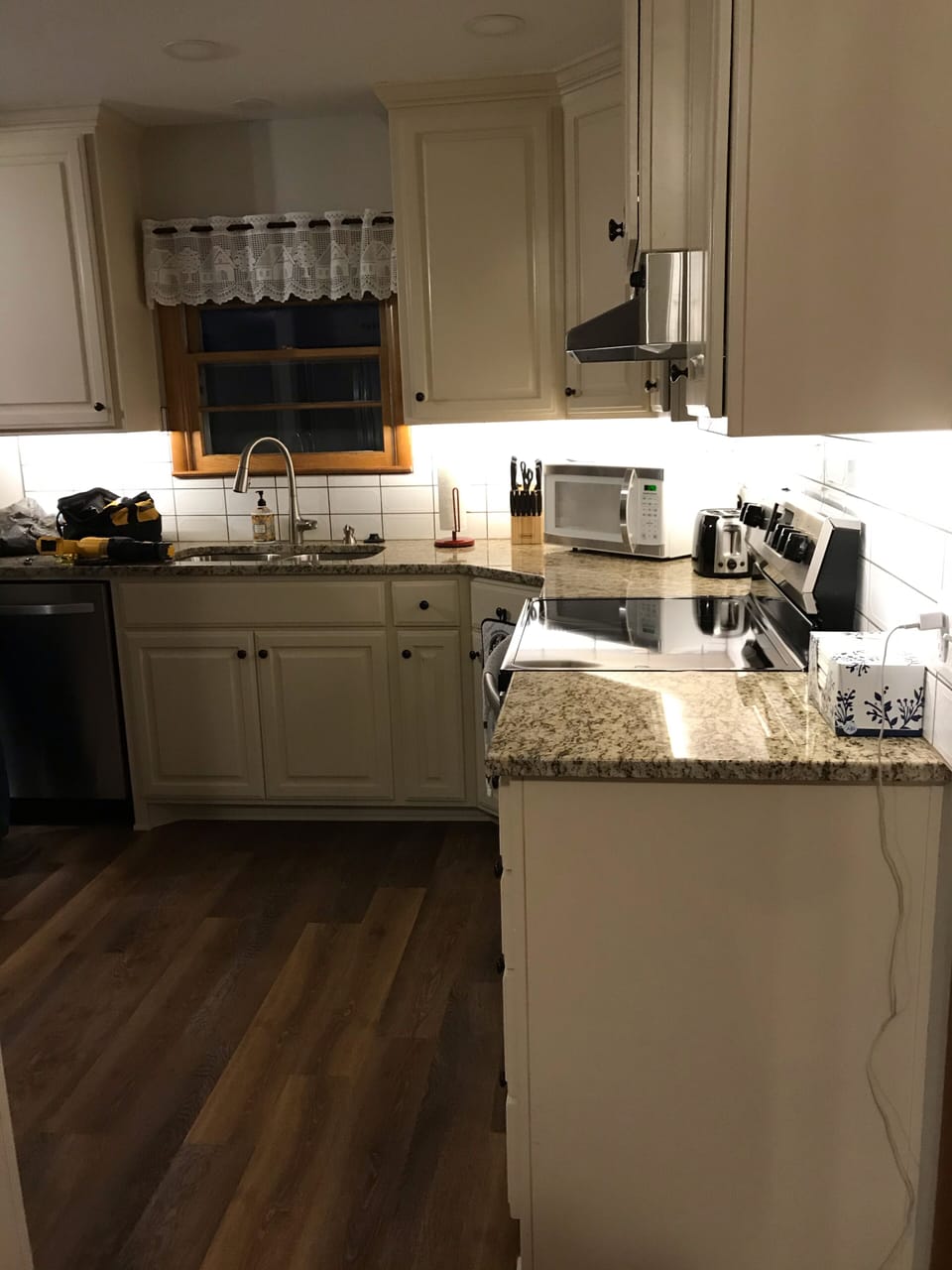 Beautiful new kitchen. New appliances and granite counters. 