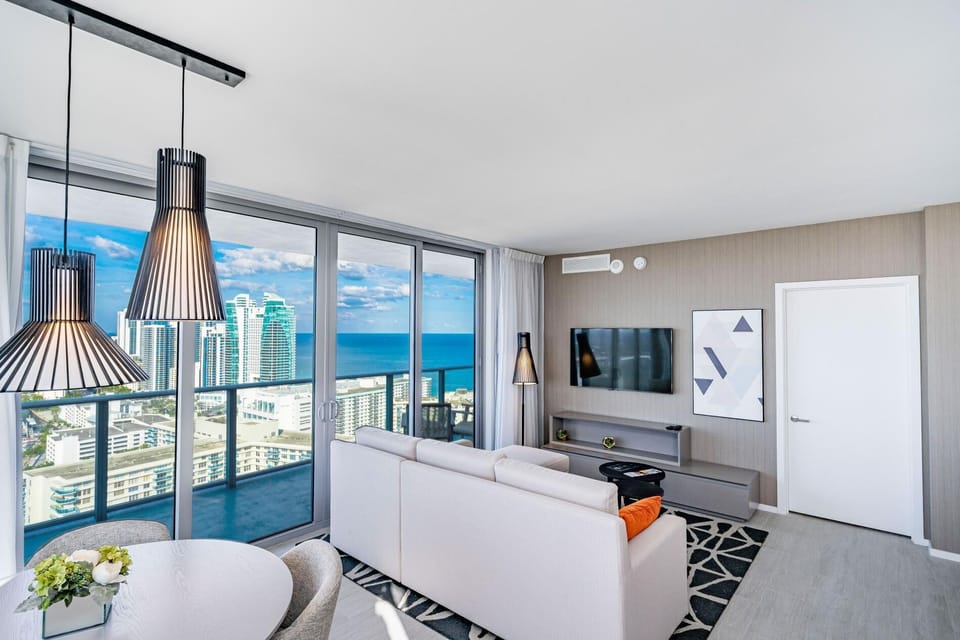 Relaxing Getaway with Intracoastal Views (3322)