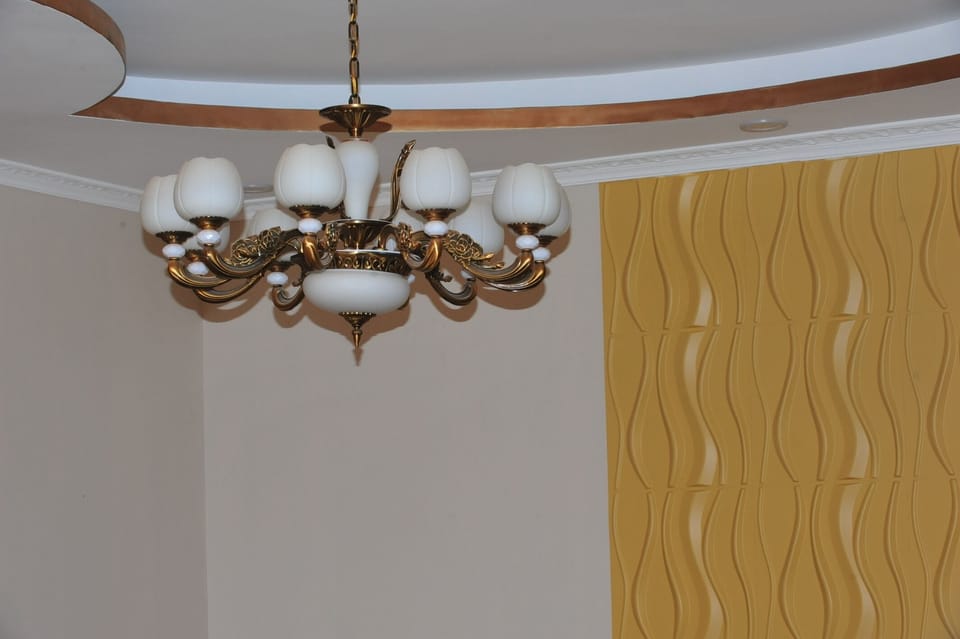 Staircase ceiling