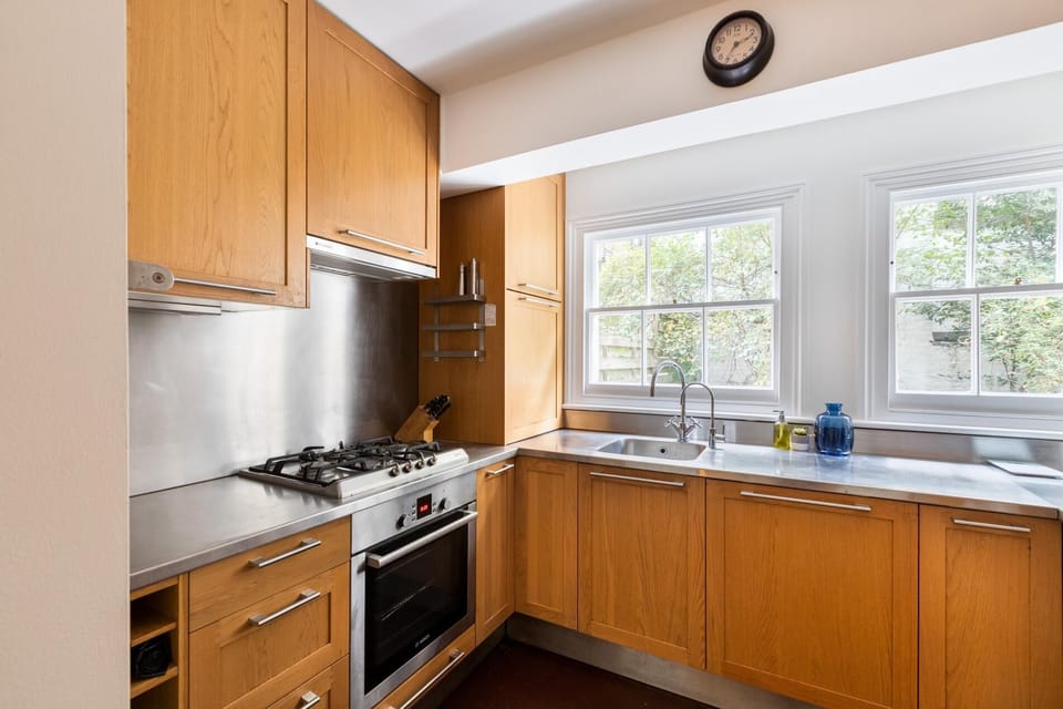 Picnic in the Park – Fantastic 3 Bedroom (3861)