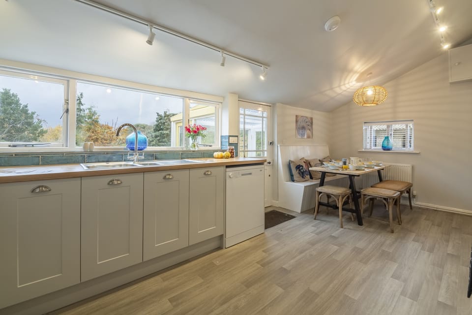 Ground floor: Kitchen/ breakfast room