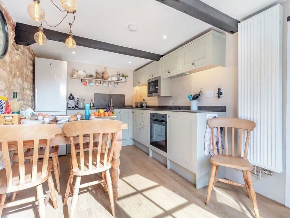 Rose kitchen