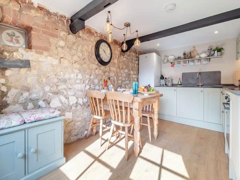 Rose kitchen