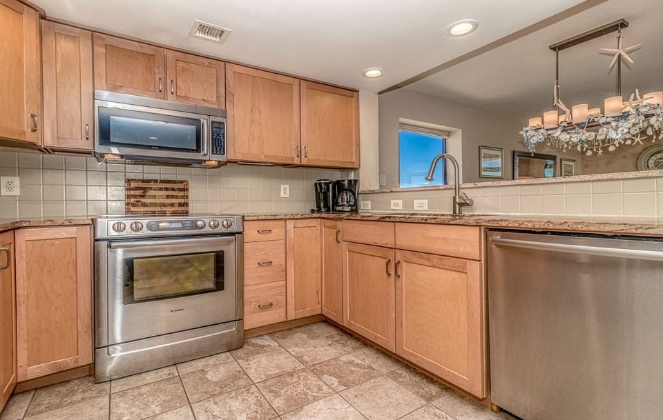 Oven, Microwave, Sink & Dishwasher