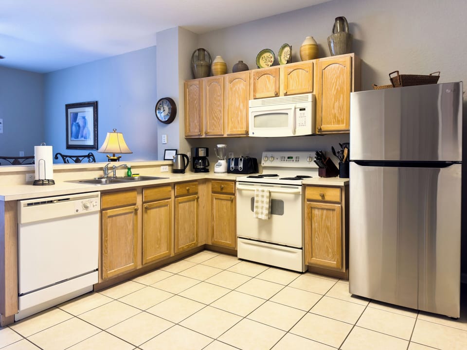 Fully furnished kitchen