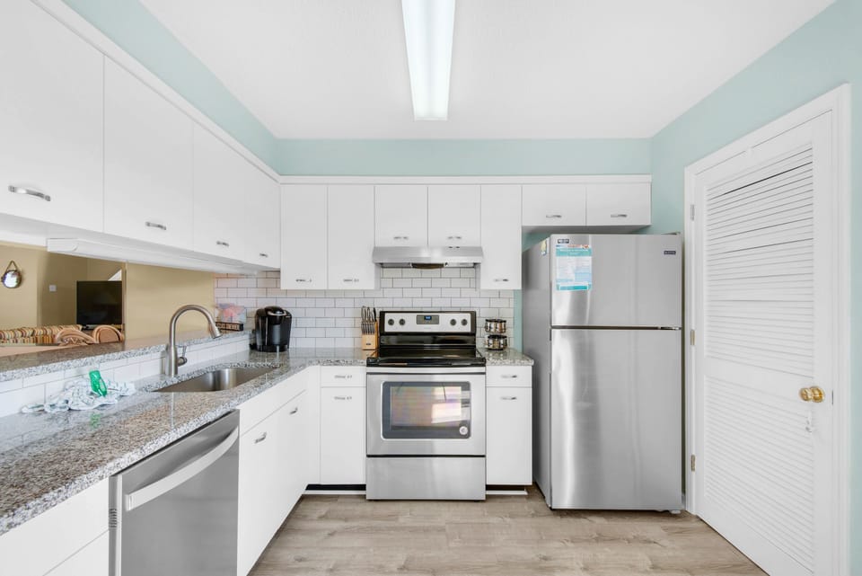 Fully equipped kitchen