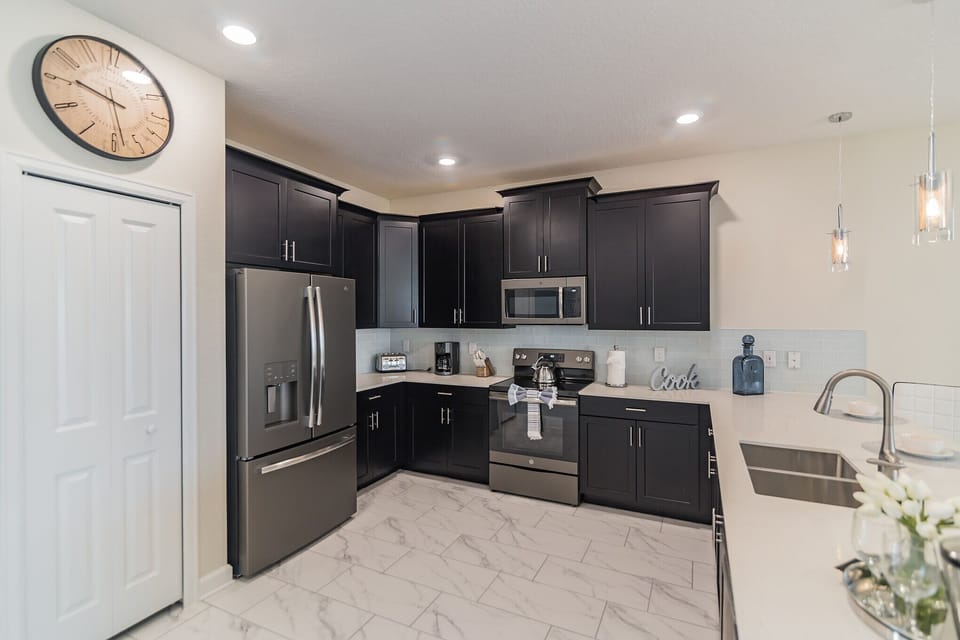 Full Kitchen