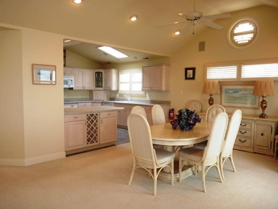 2nd Floor Kitchen & Dining Area