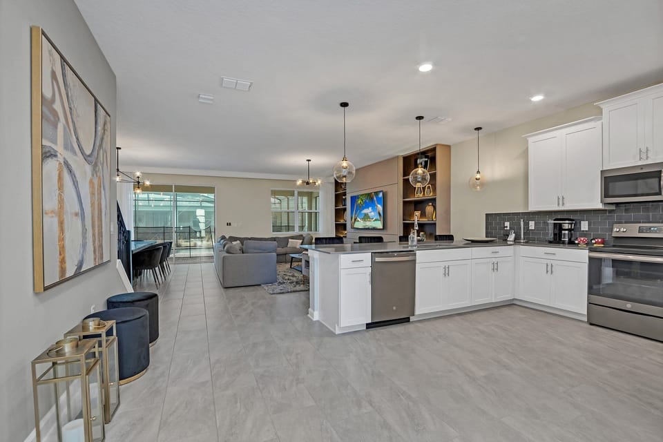 4568 Target Blvd_10.jpg