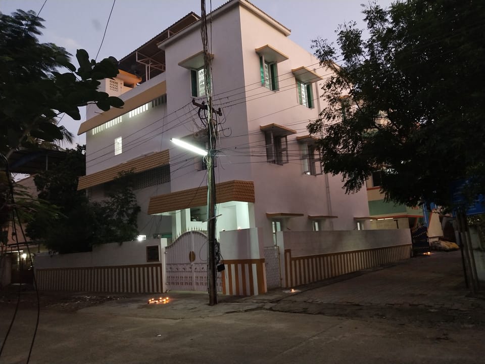 Outer view of the property with good access from main street 
