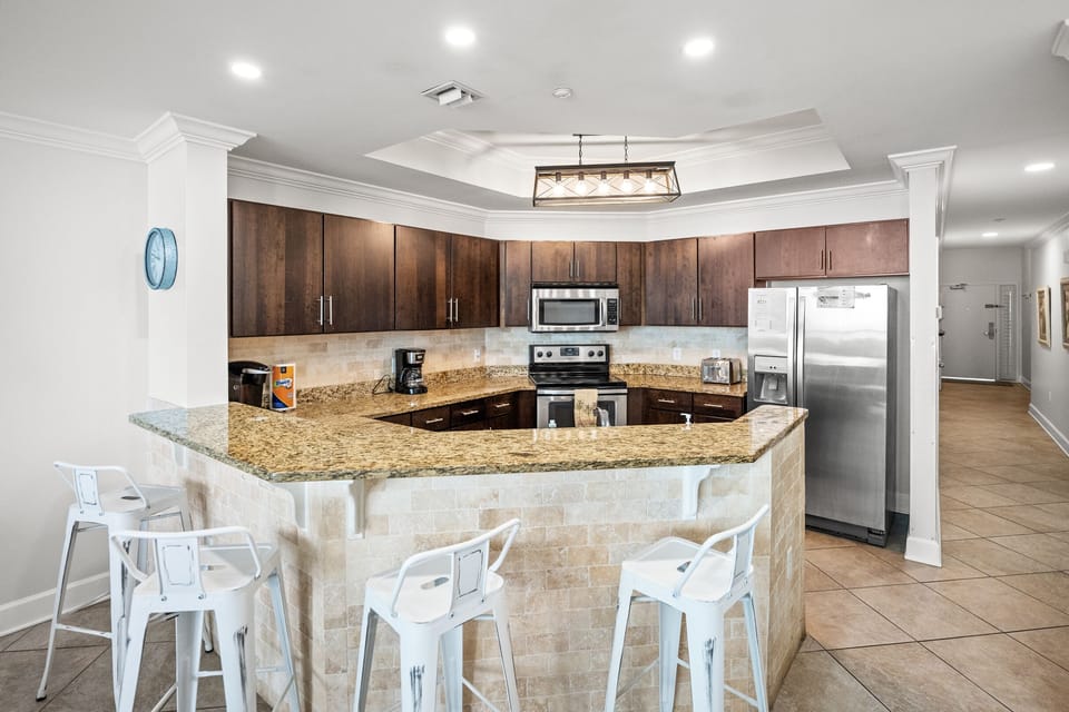 Kitchen bar