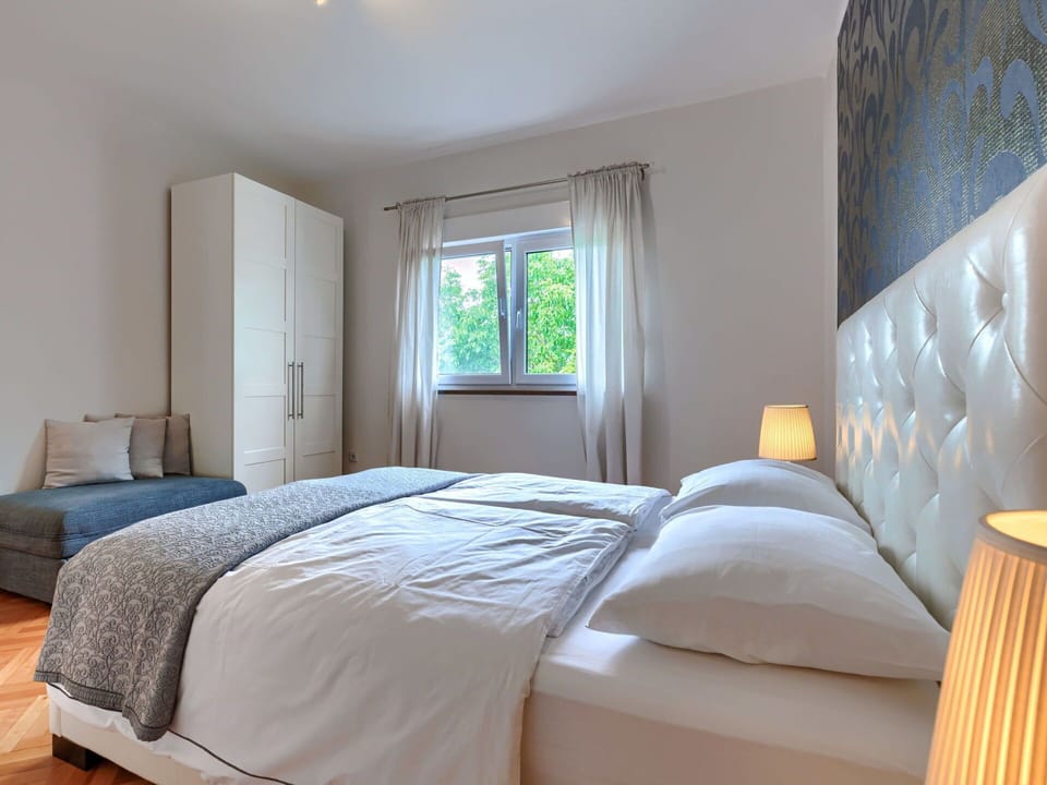 Furniture, Property, Comfort, Building, Wood, Textile, Lighting, Shade, Bed Frame, Interior Design