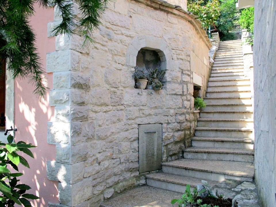 Property, Wall, Building, House, Architecture, Tree, Stone Wall, Arch, Rock, Facade