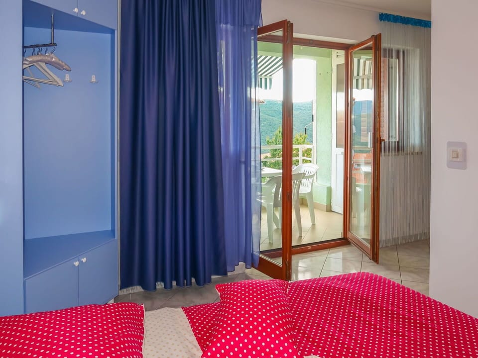 Property, Building, Azure, Interior Design, Textile, Lighting, Flooring, Floor, Wood, House