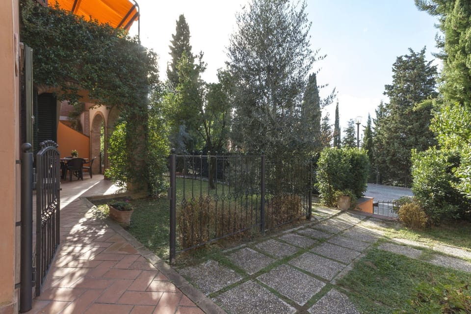 Building Exterior, Garden