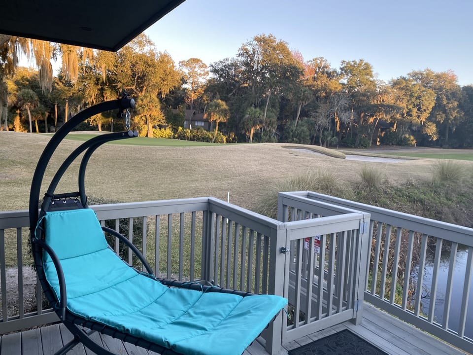 Relax & watch golf at the first hole of the Robert Trent Jones Golf Course. 