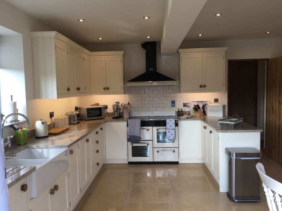 Kitchen with dining table
