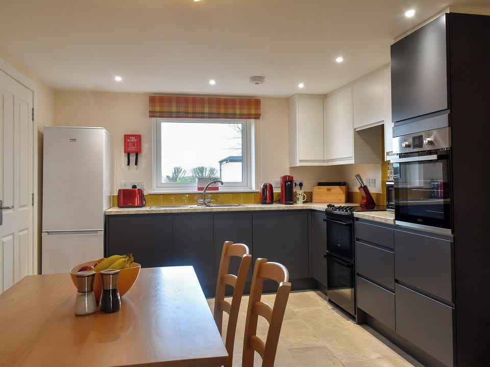 Well equipped kitchen and dining area | The Annex At Fernyrig, Coldstream