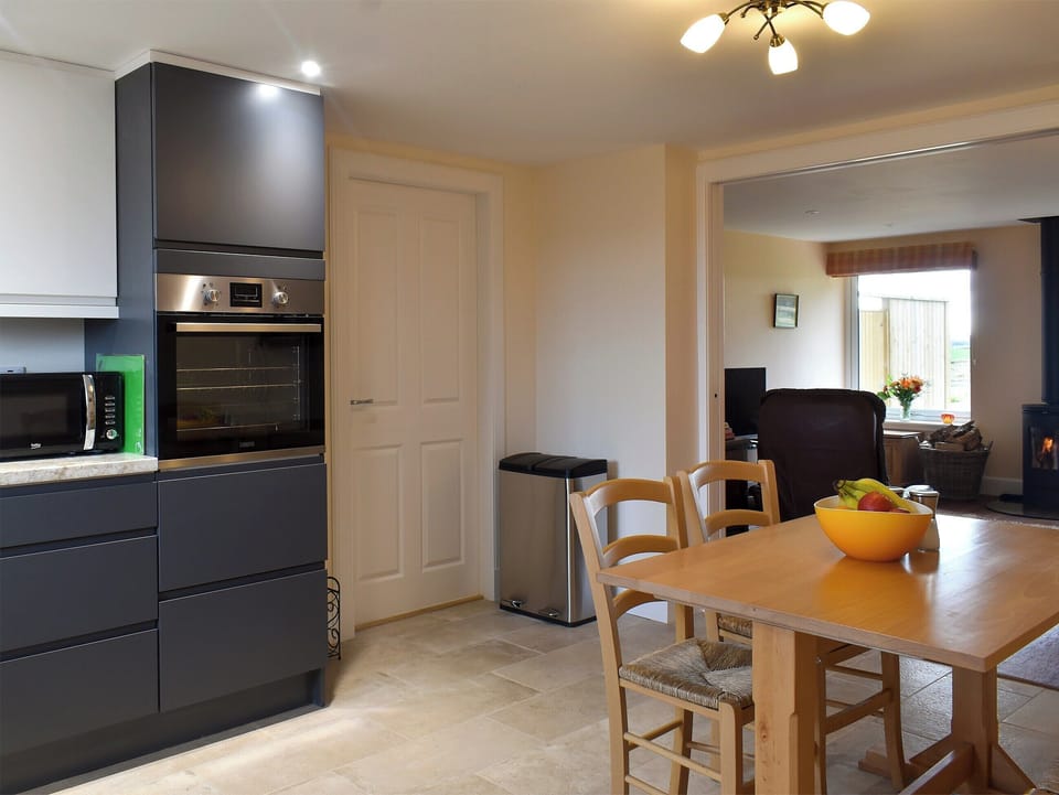 Well equipped kitchen and dining area | The Annex At Fernyrig, Coldstream