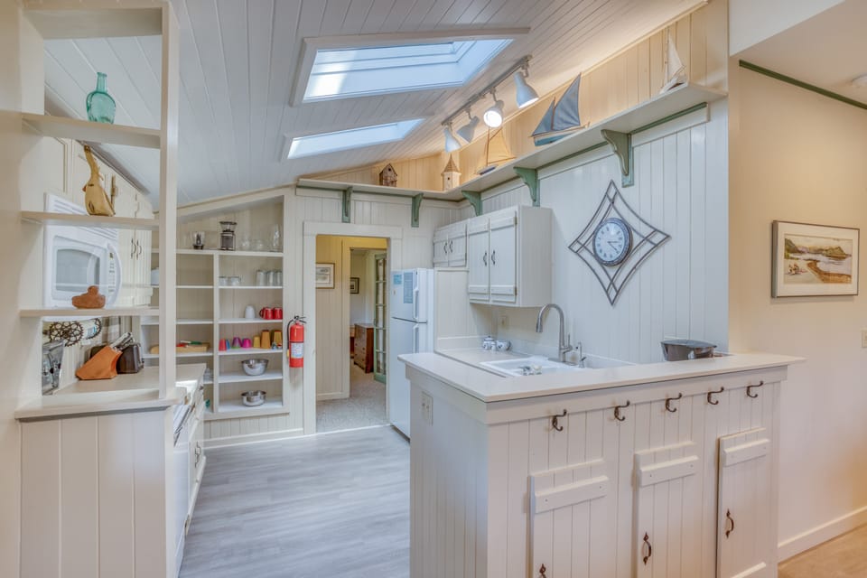 Kitchen area with space for movement