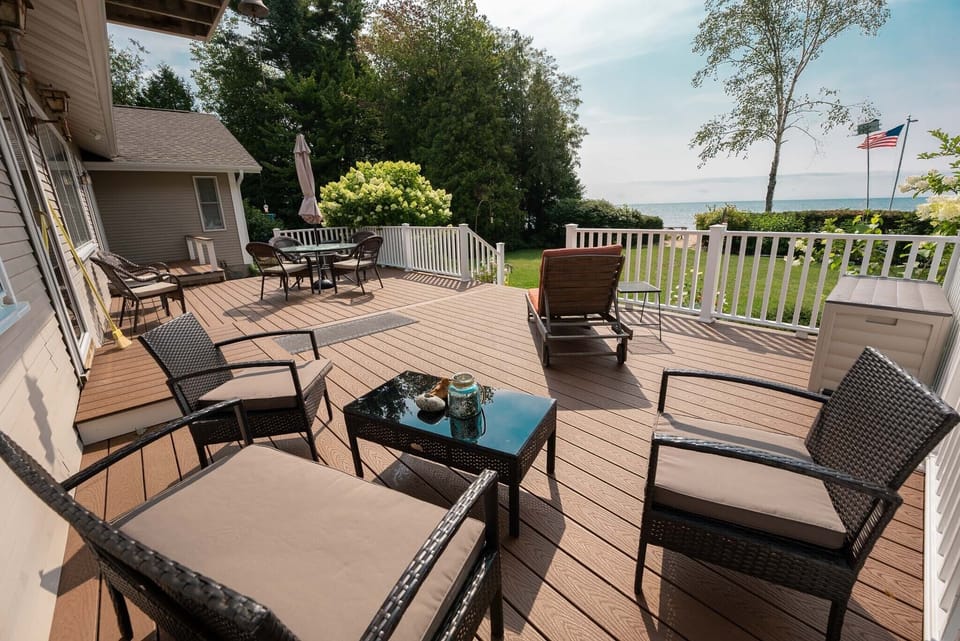 Front deck facing the beautiful Little Bay de Noc.