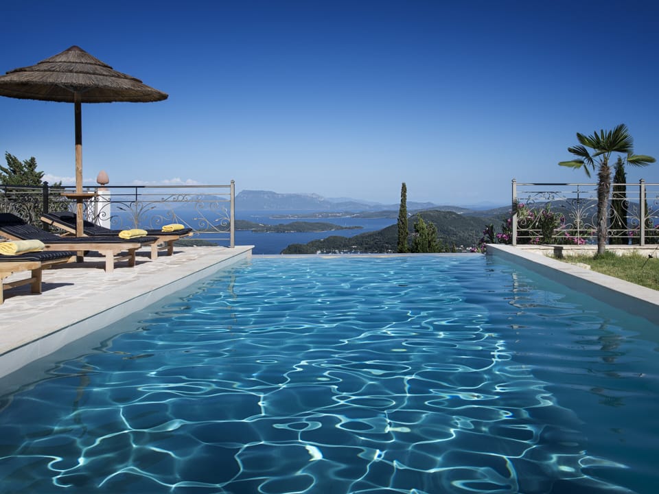 Large pool of the View Villa
