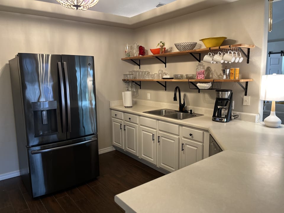 Fully equipped kitchen
