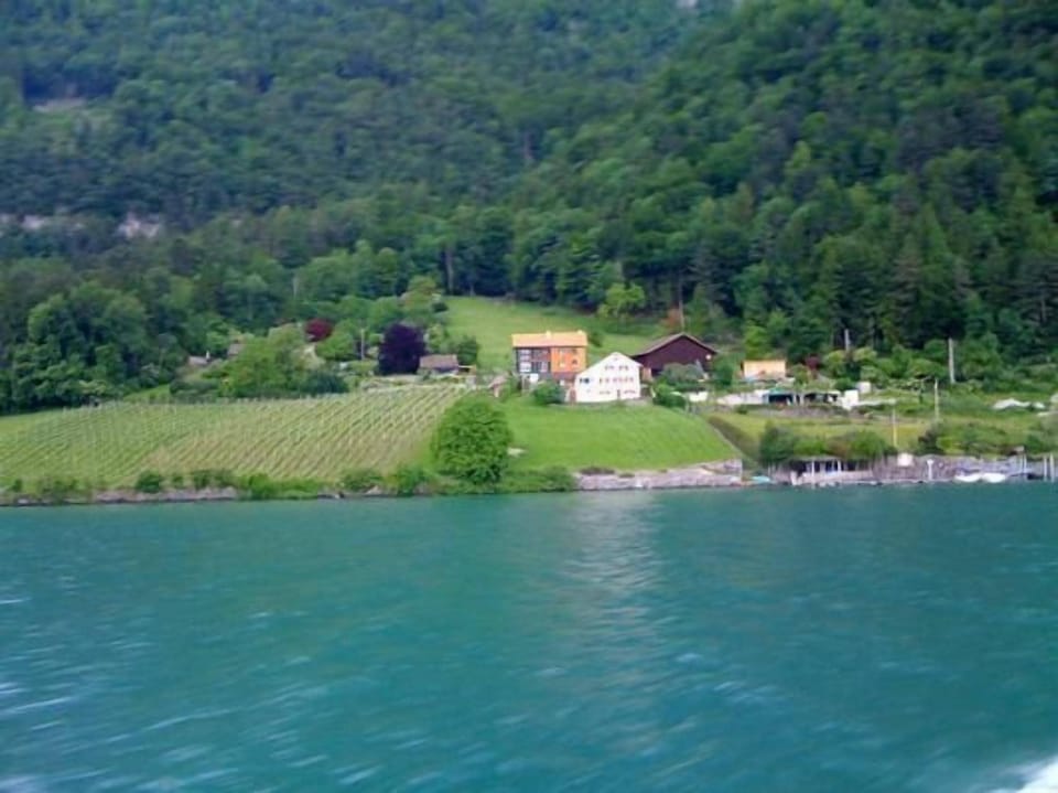 The distance from the port to the House is about 150 m. Luggage transport is organised on request.