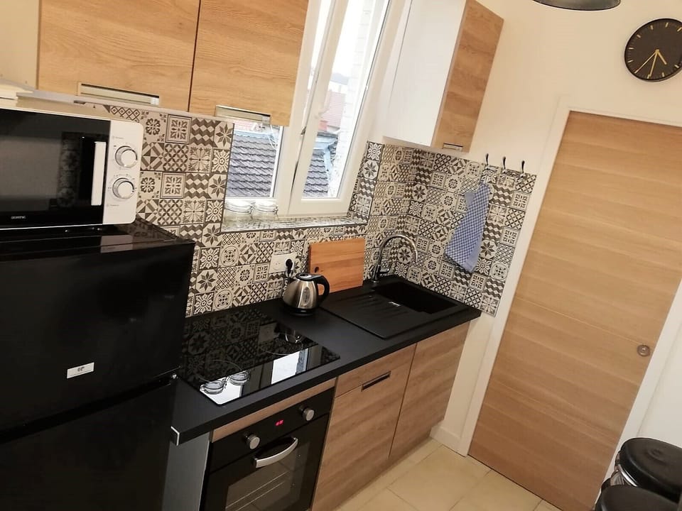 Rustic kitchen with all the necessary utilities