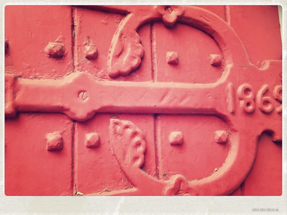 Original door dating to the 1800s.