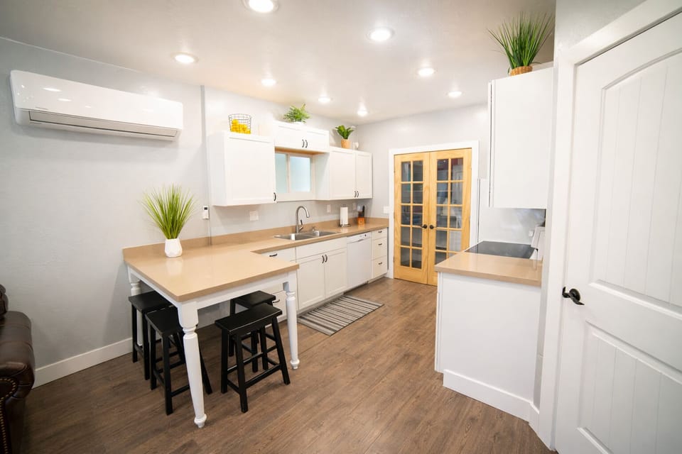 Fully equipped kitchen for home-cooked meals