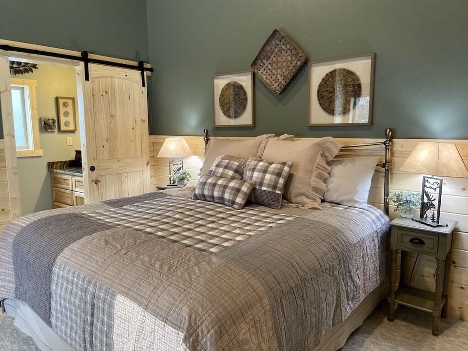 Classy and elegant! Master Bedroom Suite