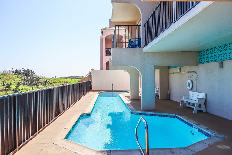 Pool, Water, Swimming Pool, Architecture, Building