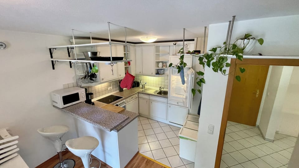Kitchen (1)