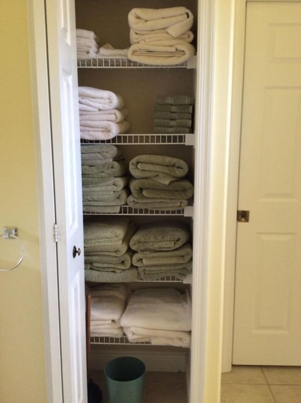 Primary bath linen