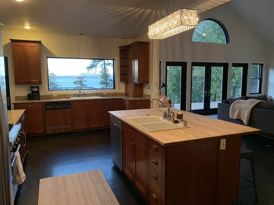 Water view kitchen.