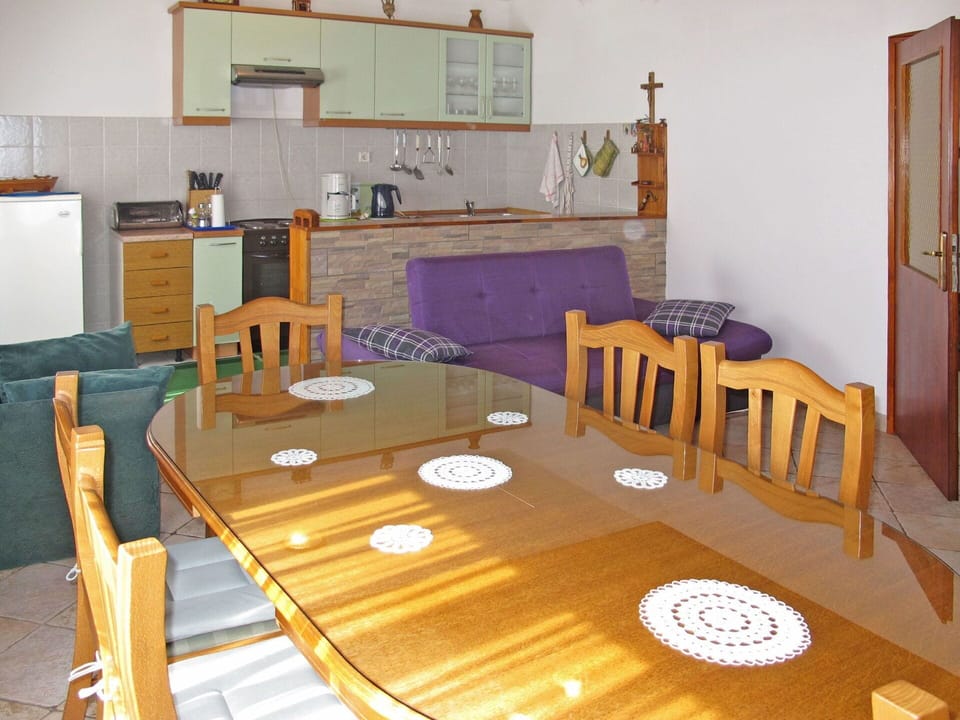 Table, Furniture, Building, Cabinetry, Couch, Chair, Wood, Interior Design, Flooring, Floor
