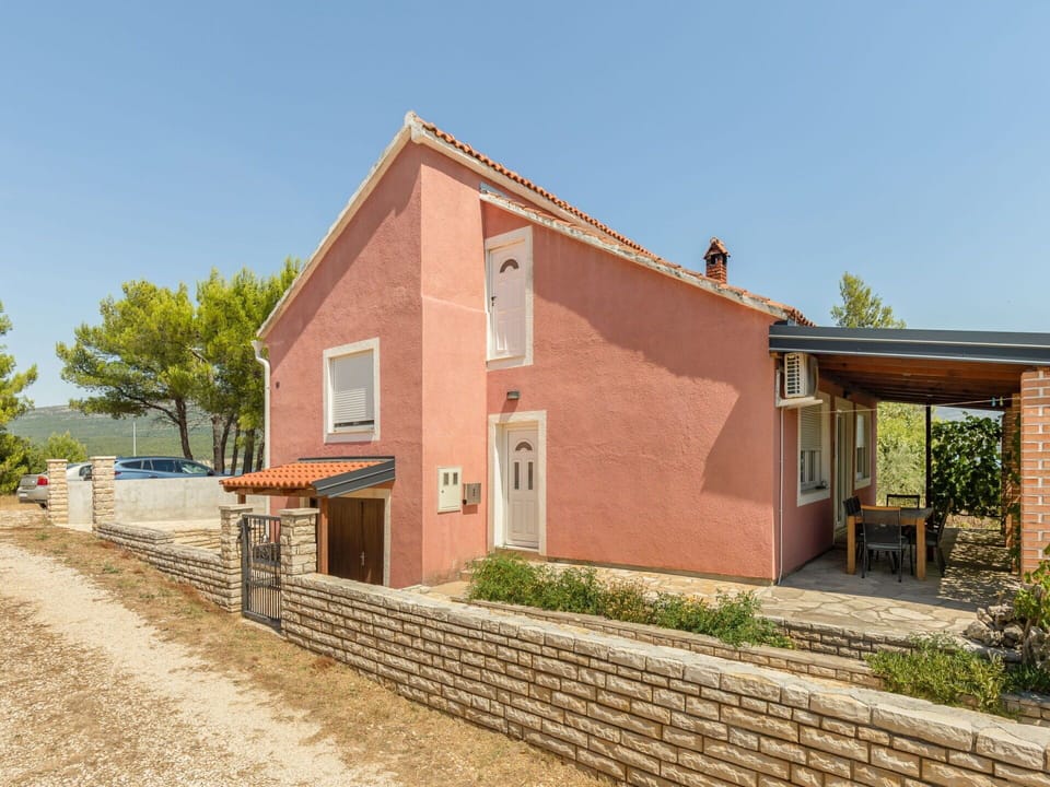 Sky, Plant, Building, Window, House, Wood, Land Lot, Tree, Cottage, Road Surface