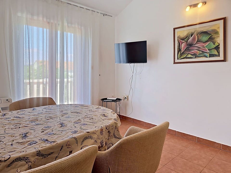 Furniture, Interior Design, Flooring, Floor, Wood, Bed, Bedroom, Room, Ceiling, Textile