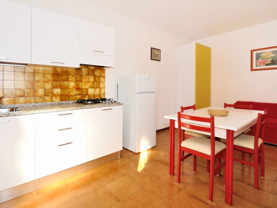 Room, Property, Furniture, Floor, Building, Interior Design, Kitchen, Yellow, House, Real Estate