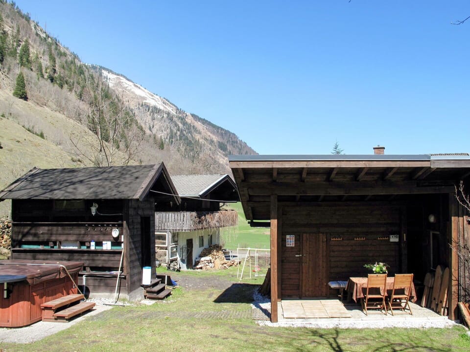 Property, Mountain, House, Building, Home, Roof, Real Estate, Cottage, Landscape, Mountain Range