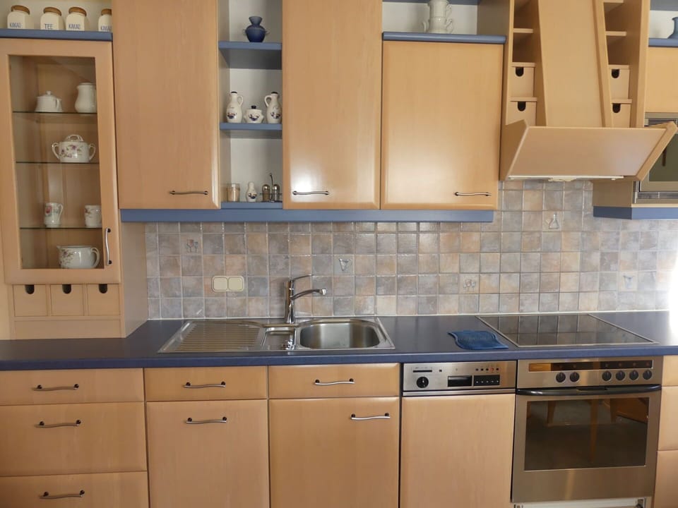 Countertop, Cabinetry, Property, Furniture, White, Kitchen, Building, Kitchen Sink, Product, Kitchen Stove