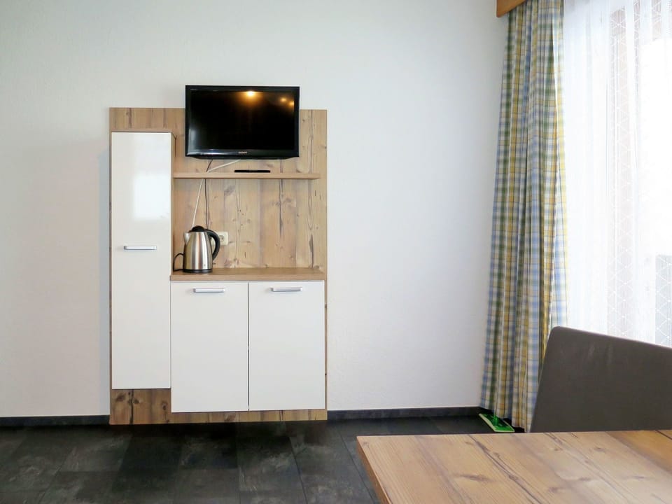 Room, Property, Furniture, Floor, Flooring, House, Interior Design, Tile, Hardwood, Cupboard