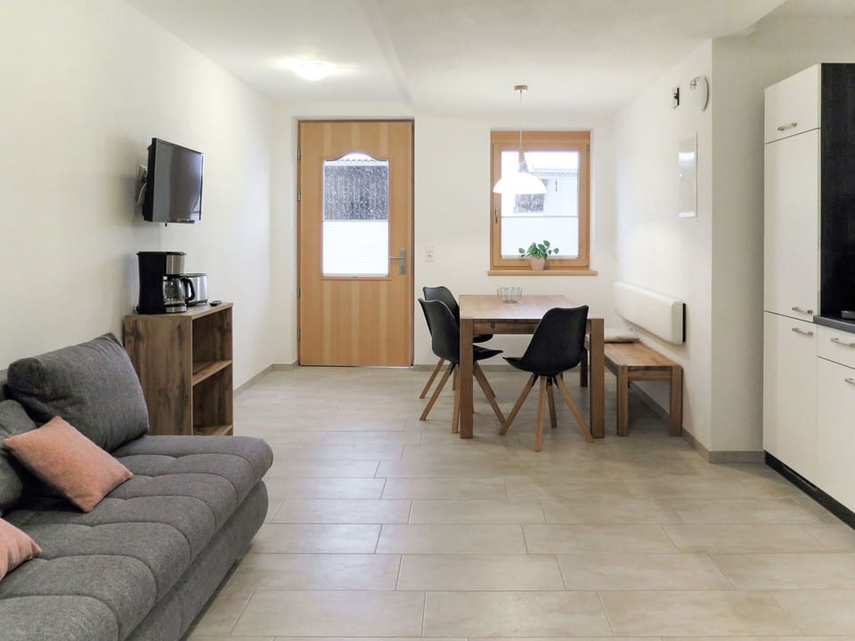 Room, Property, Living Room, Furniture, Floor, Interior Design, Building, Ceiling, House, Wood Flooring